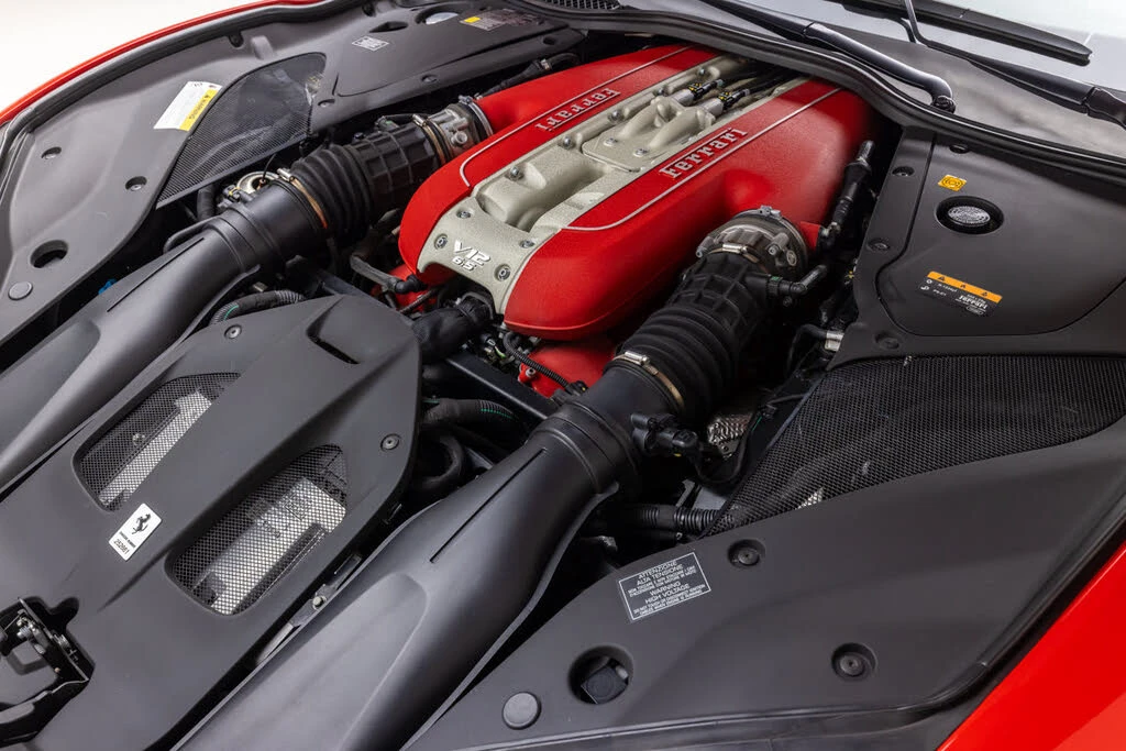2020 Ferrari 812 Superfast - Image 23 of 31