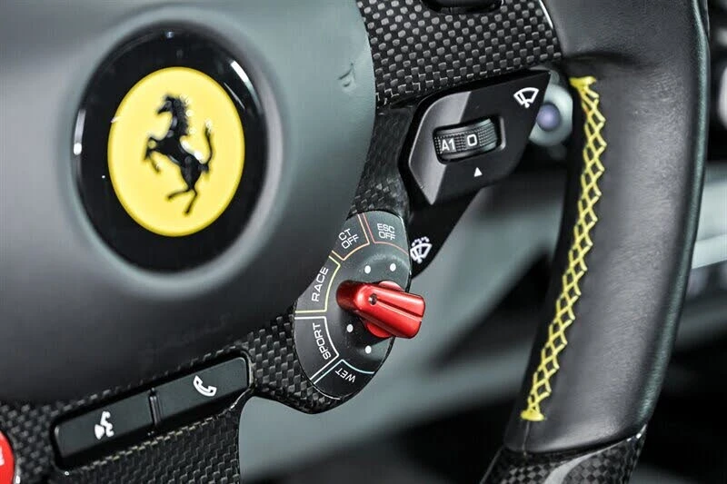 2020 Ferrari 812 Superfast - Image 26 of 31
