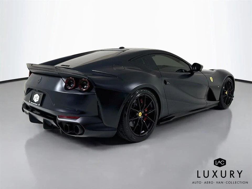 2020 Ferrari 812 Superfast - Image 6 of 7