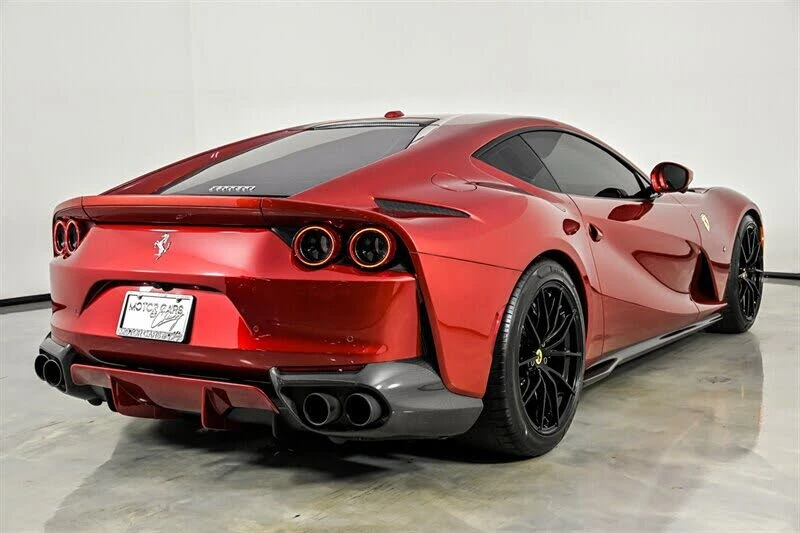 2020 Ferrari 812 Superfast - Image 15 of 31
