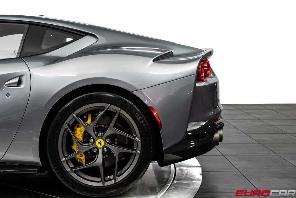 2020 Ferrari 812 Superfast - Image 18 of 31