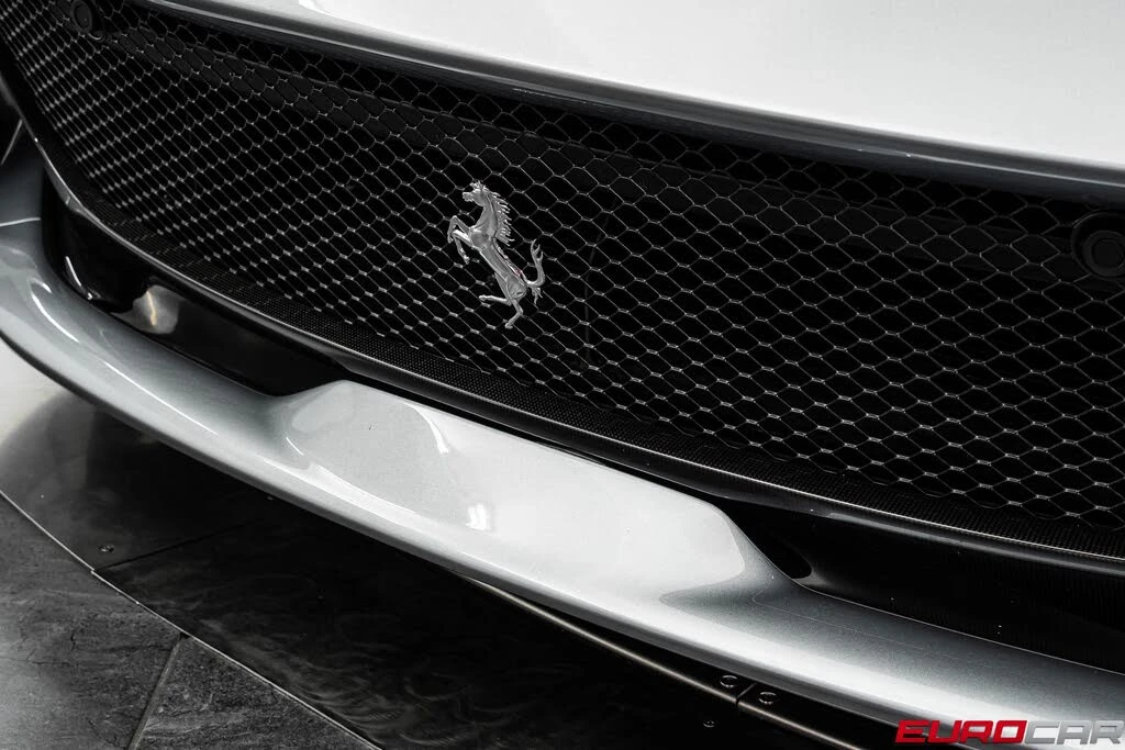 2020 Ferrari 812 Superfast - Image 12 of 31