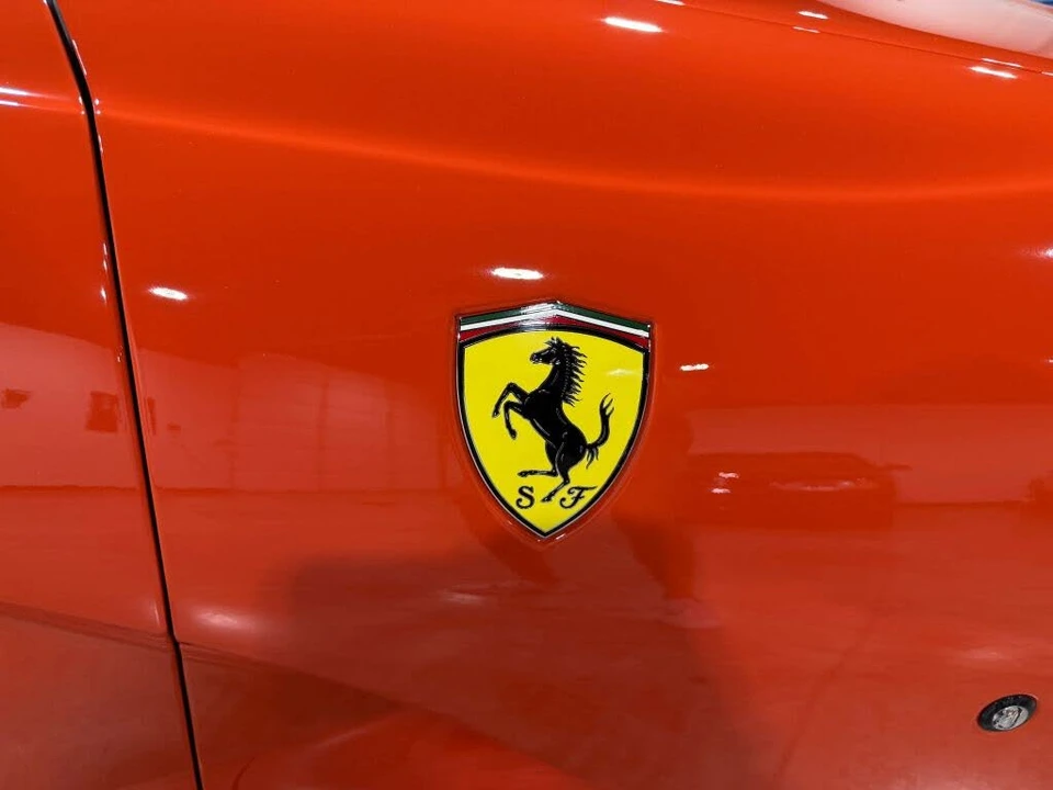 2020 Ferrari 812 Superfast - Image 27 of 31