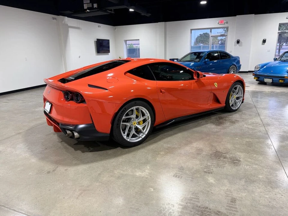 2020 Ferrari 812 Superfast - Image 7 of 31
