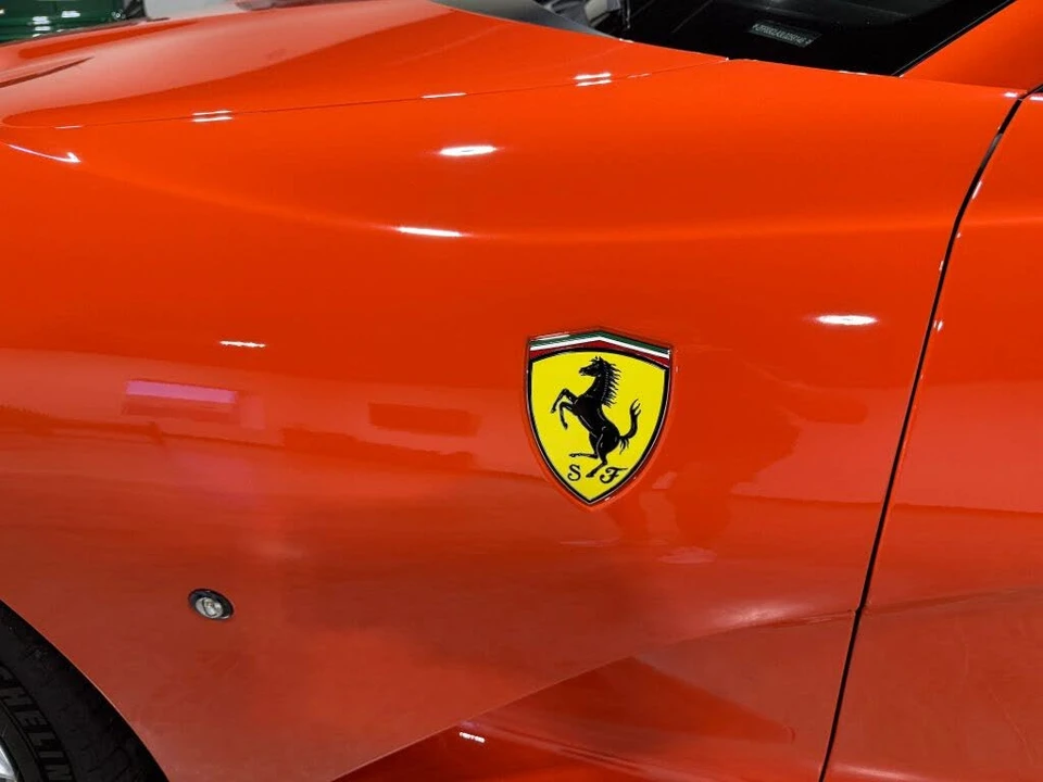 2020 Ferrari 812 Superfast - Image 18 of 31