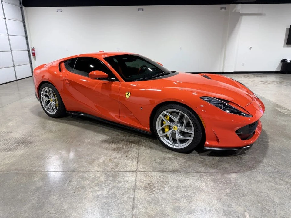2020 Ferrari 812 Superfast - Image 5 of 31