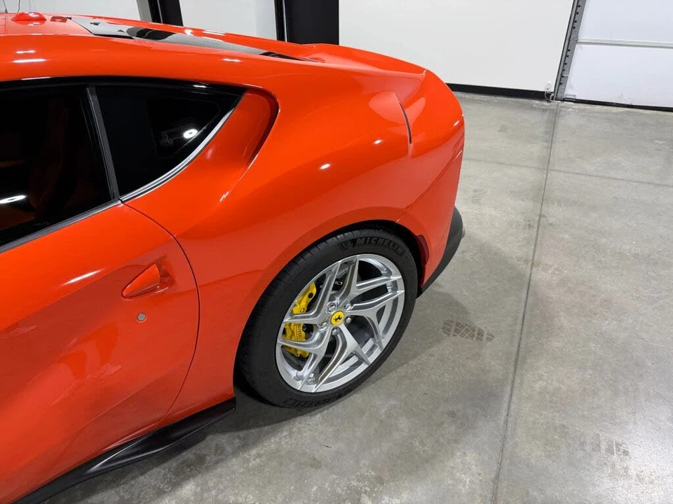 2020 Ferrari 812 Superfast - Image 15 of 31