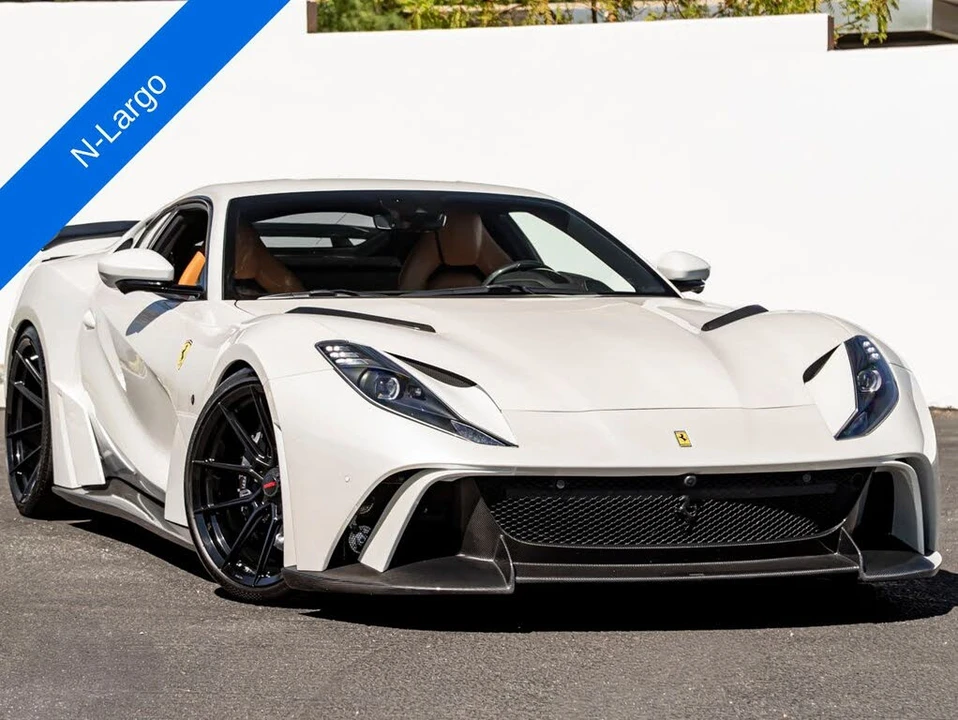 2020 Ferrari 812 Superfast - Image 4 of 31