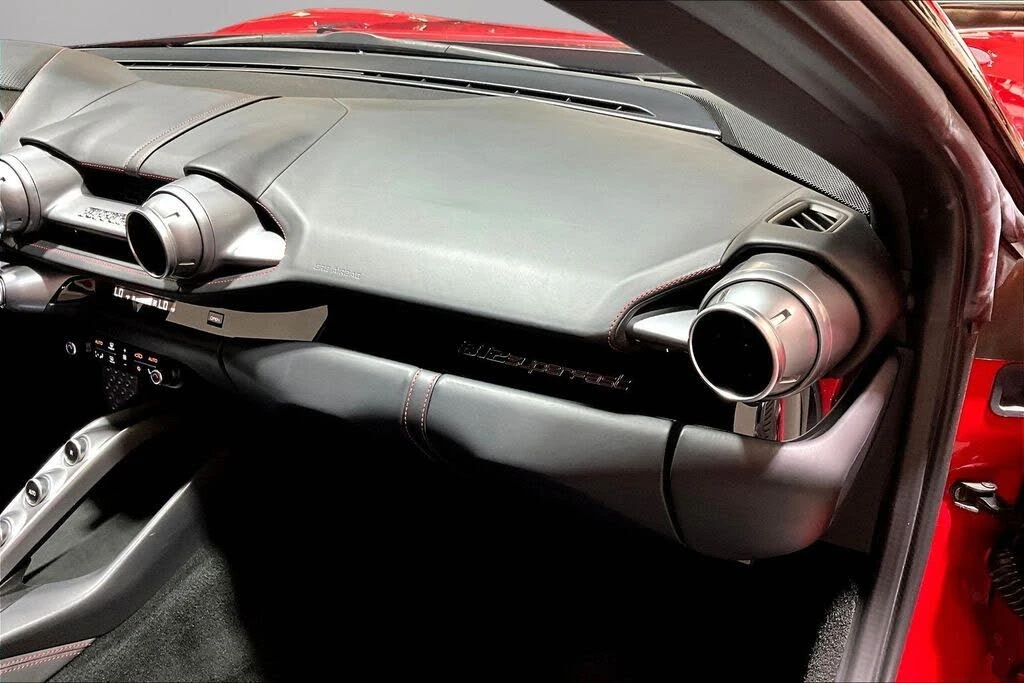 2020 Ferrari 812 Superfast - Image 21 of 30