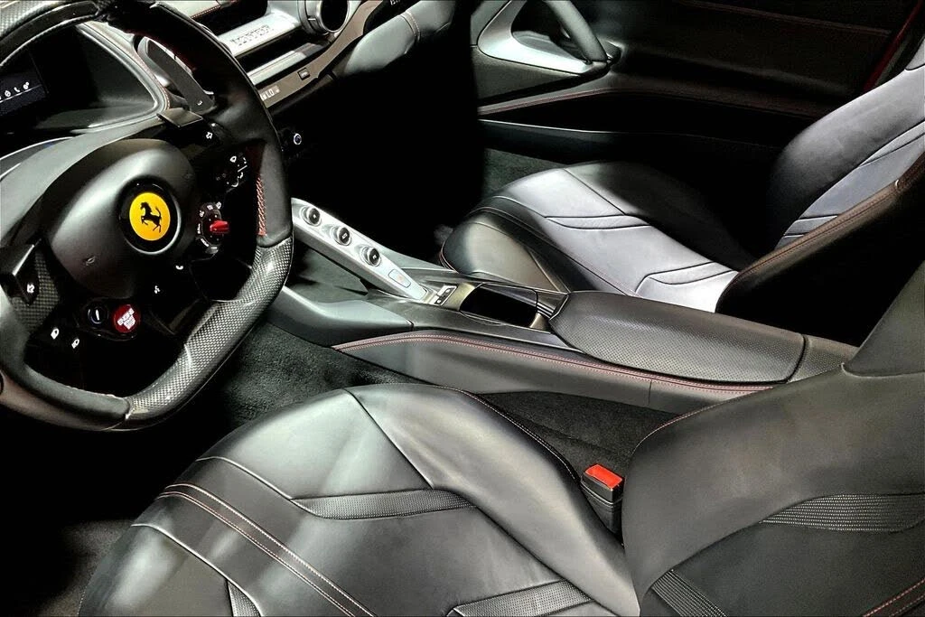 2020 Ferrari 812 Superfast - Image 16 of 30