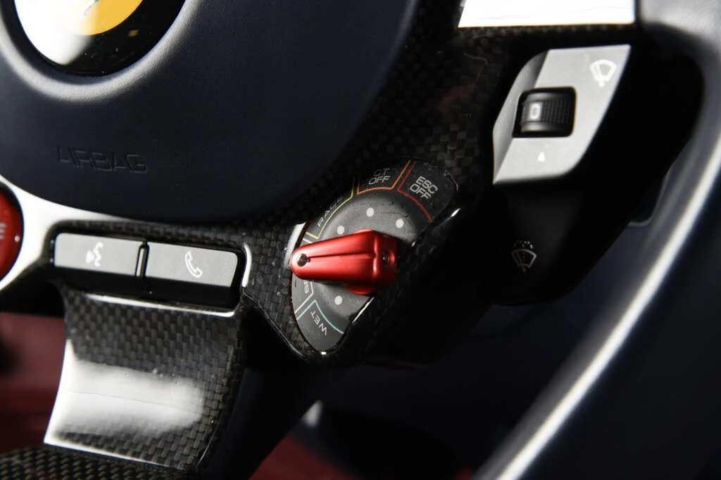 2020 Ferrari 812 Superfast - Image 27 of 31