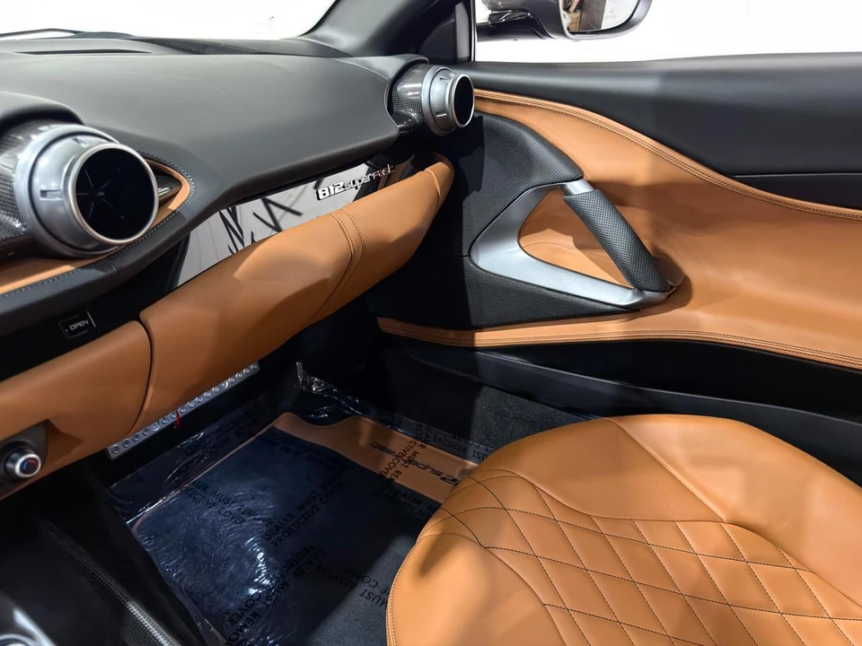 2020 Ferrari 812 Superfast - Image 12 of 21