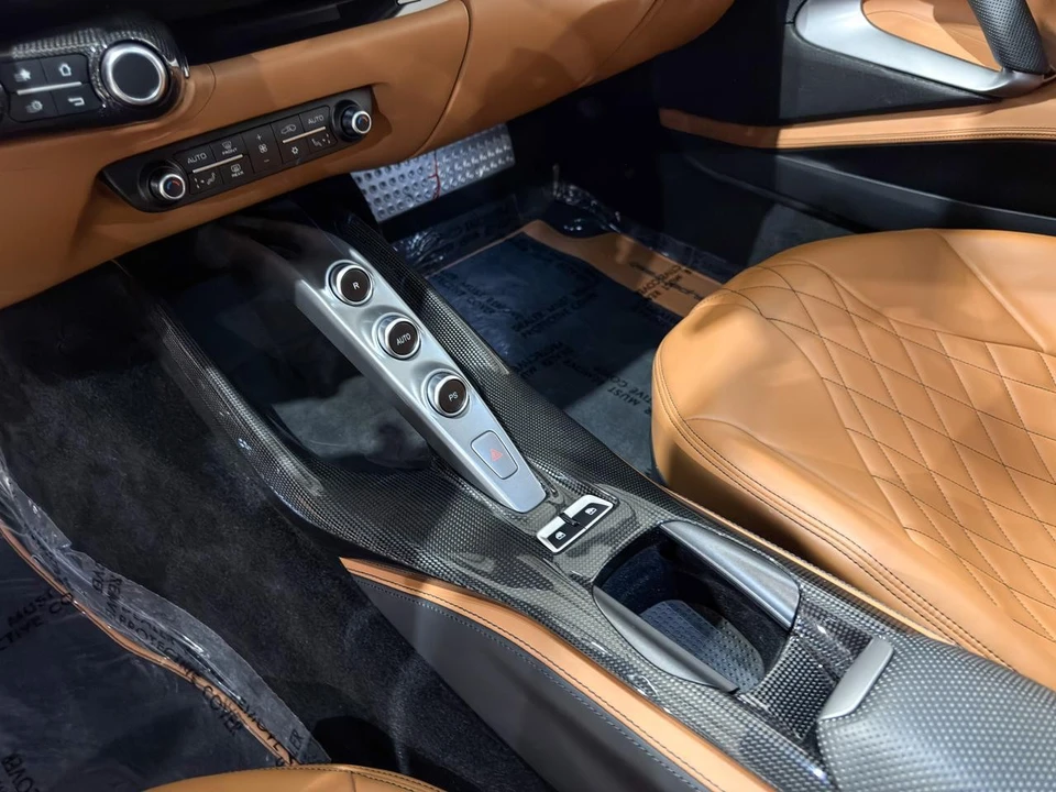 2020 Ferrari 812 Superfast - Image 11 of 21