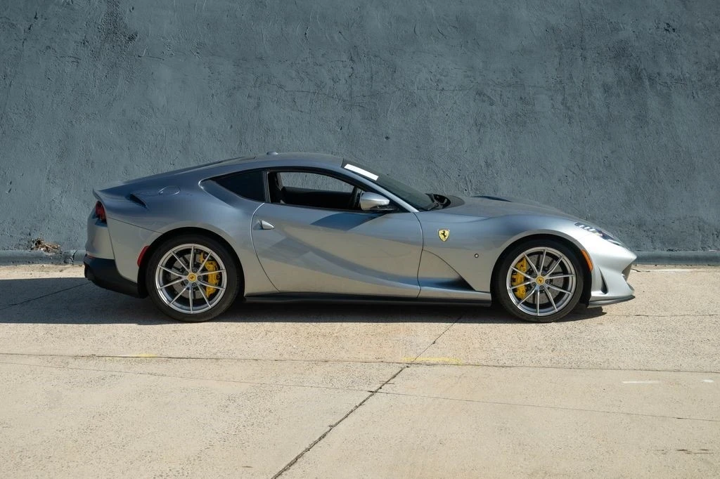 2020 Ferrari 812 Superfast - Image 9 of 21