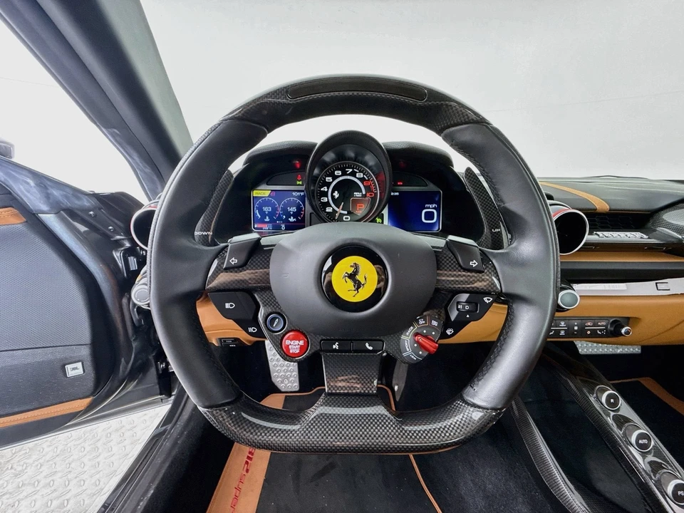 2020 Ferrari 812 Superfast - Image 10 of 28