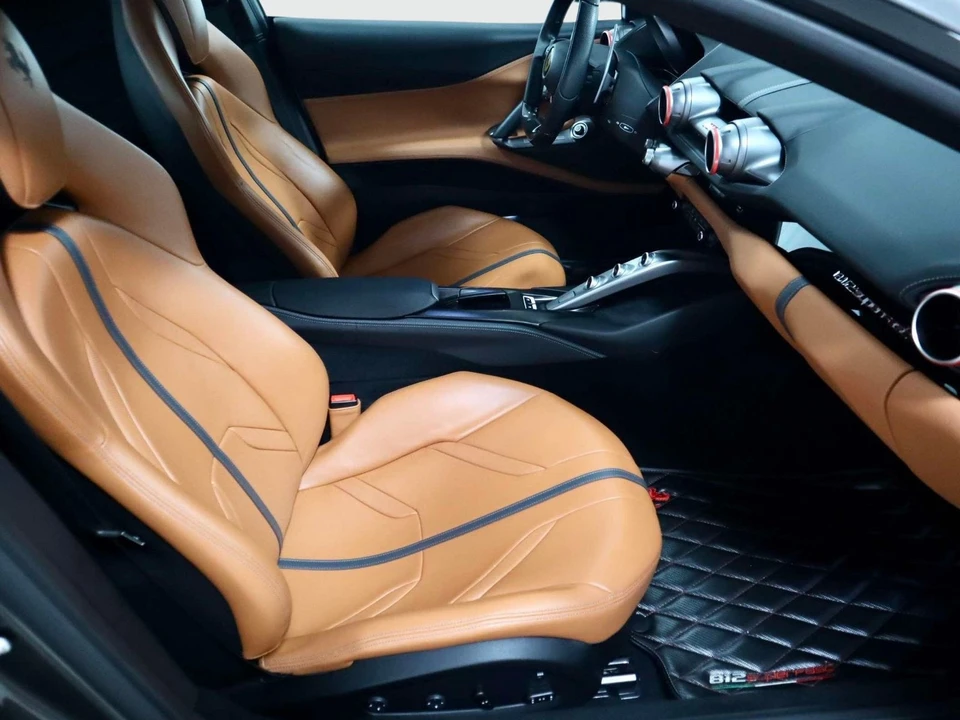 2020 Ferrari 812 Superfast - Image 14 of 31
