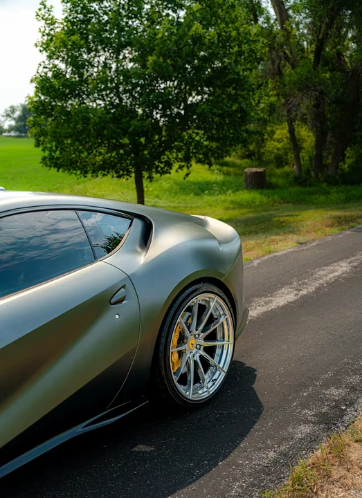 2020 Ferrari 812 Superfast - Image 14 of 31