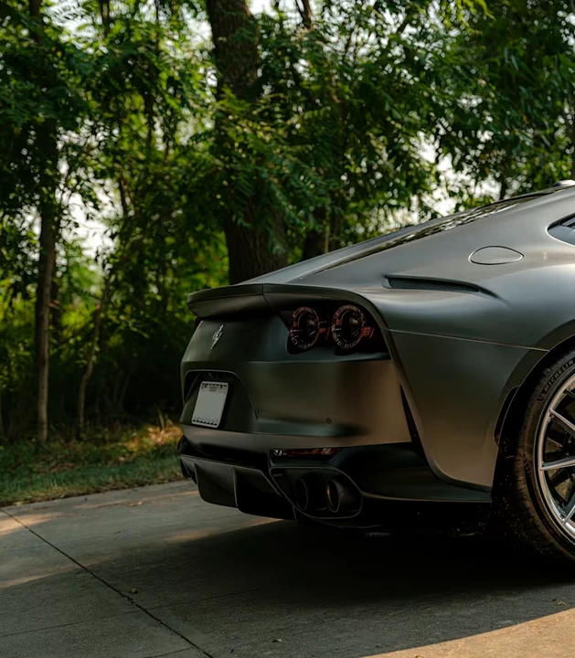 2020 Ferrari 812 Superfast - Image 12 of 31