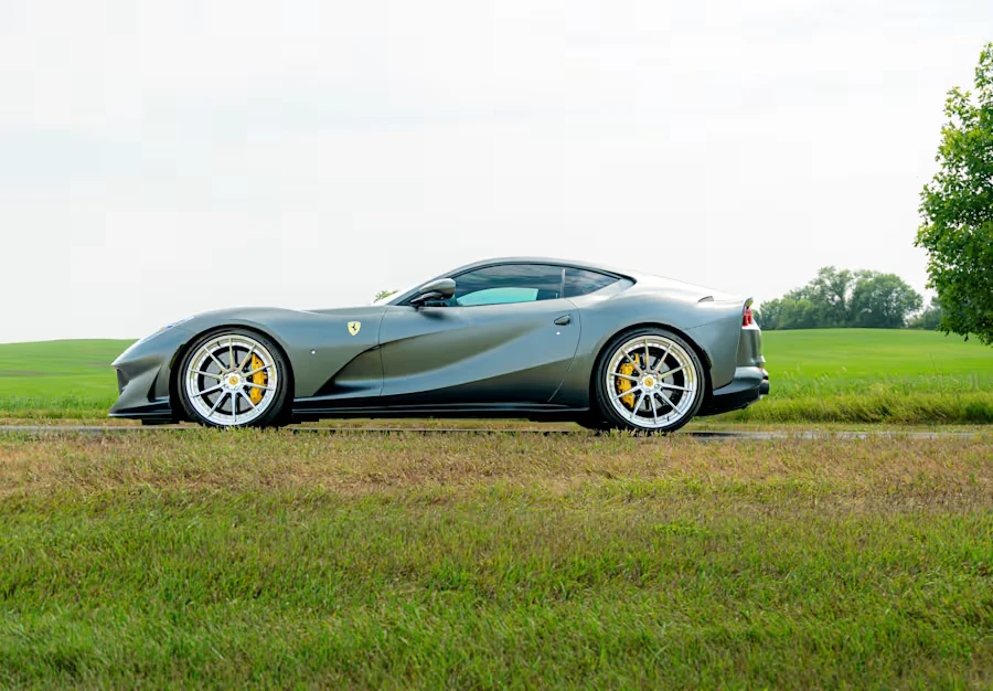 2020 Ferrari 812 Superfast - Image 7 of 31