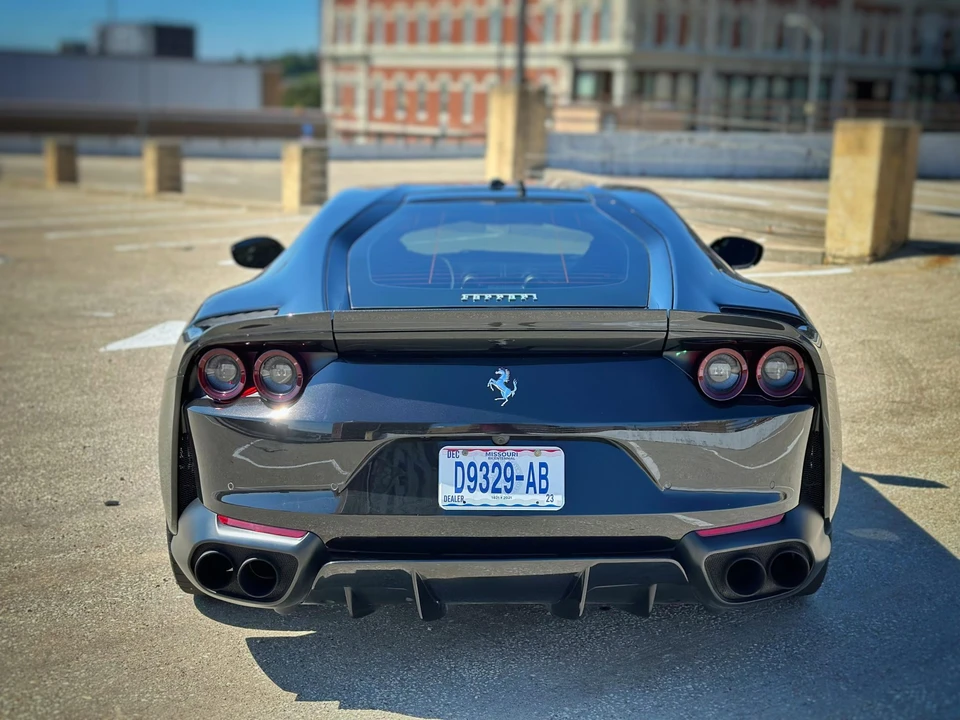 2020 Ferrari 812 Superfast - Image 7 of 31