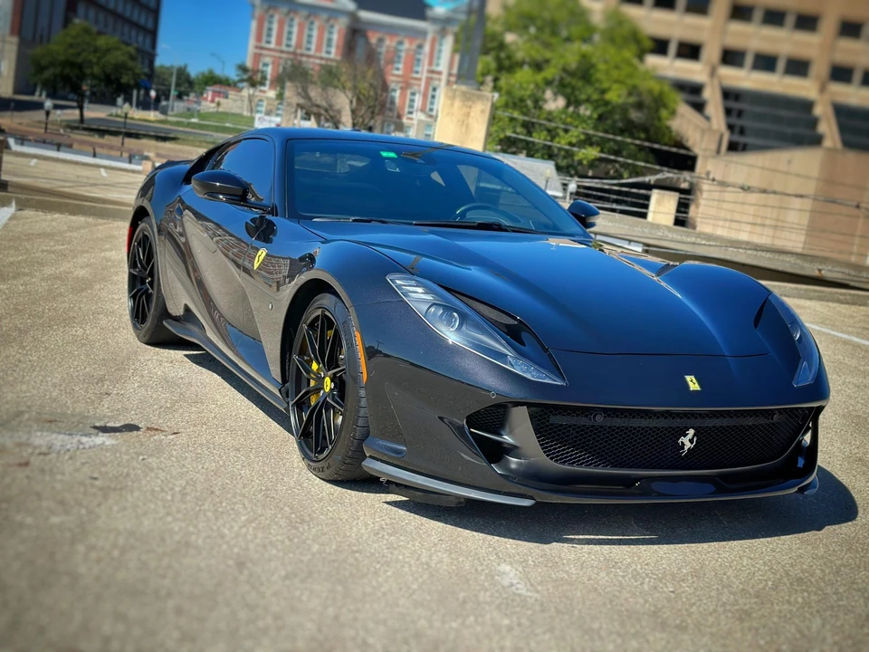 2020 Ferrari 812 Superfast - Image 12 of 31