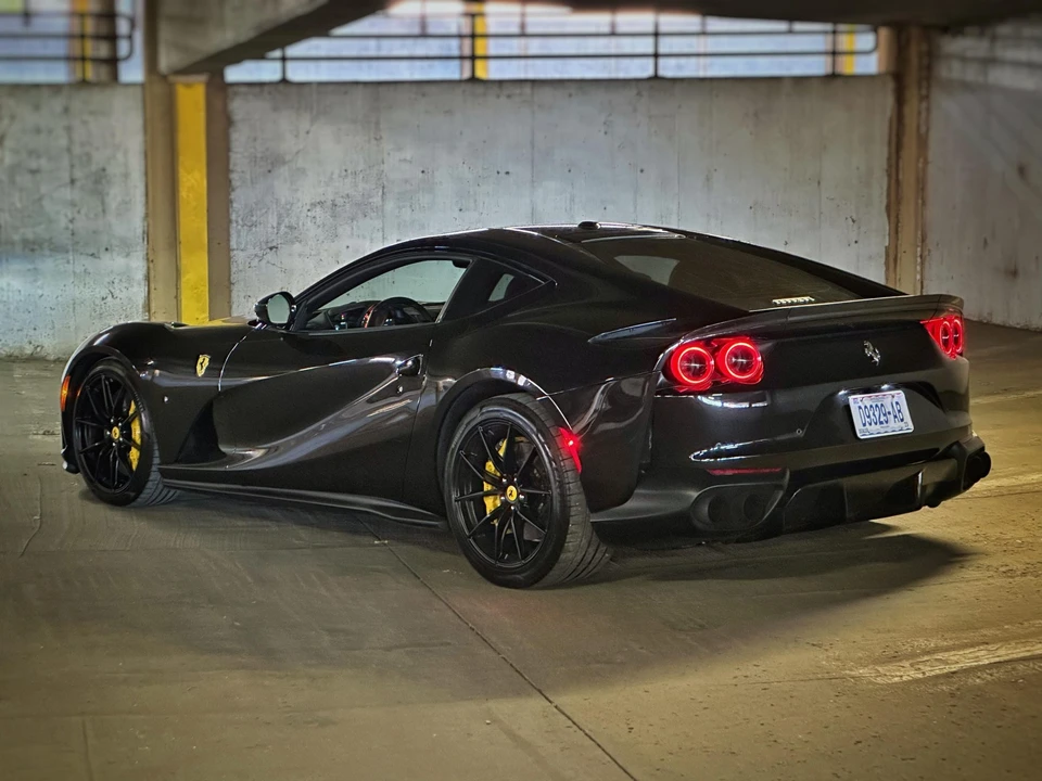 2020 Ferrari 812 Superfast - Image 24 of 31