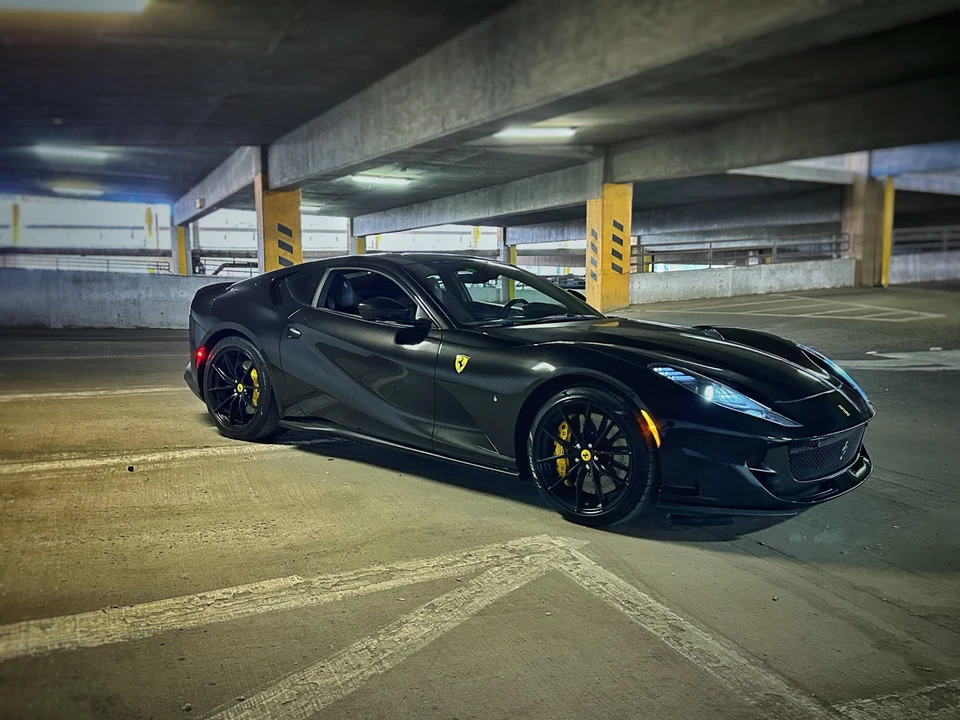 2020 Ferrari 812 Superfast - Image 28 of 31