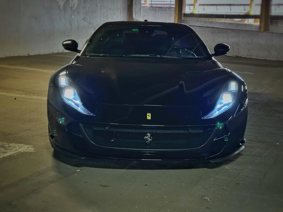 2020 Ferrari 812 Superfast - Image 29 of 31