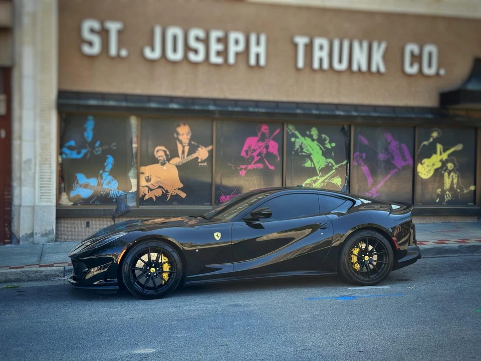 2020 Ferrari 812 Superfast - Image 14 of 31