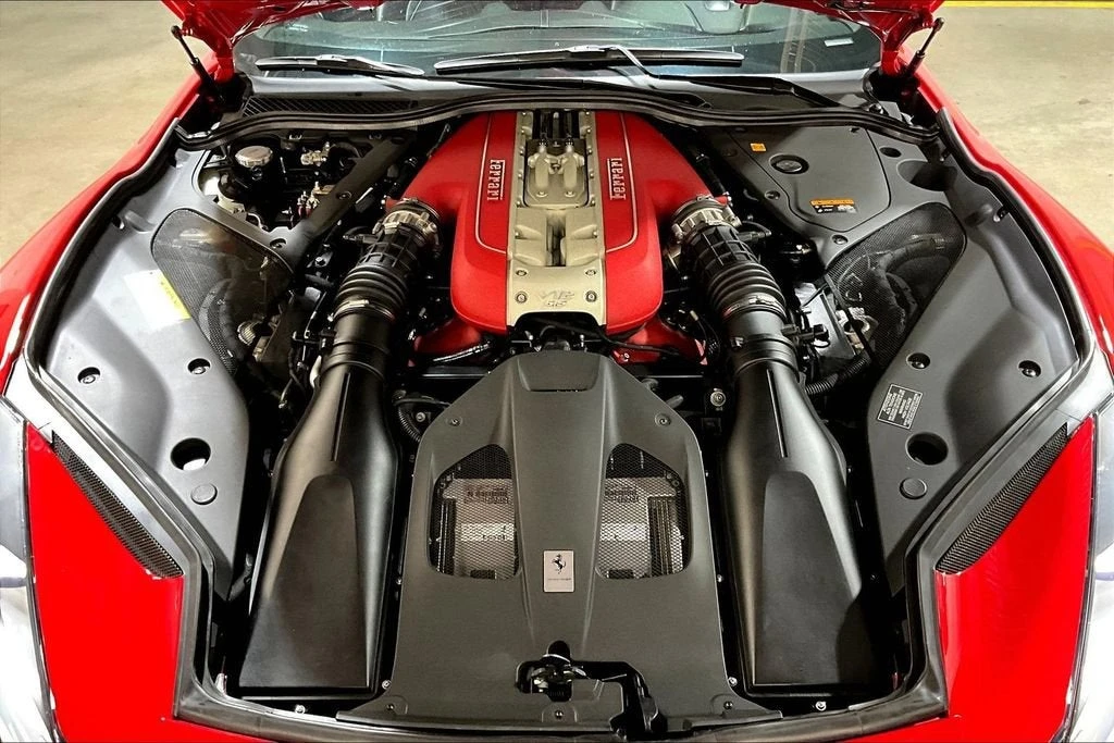 2020 Ferrari 812 Superfast - Image 24 of 30