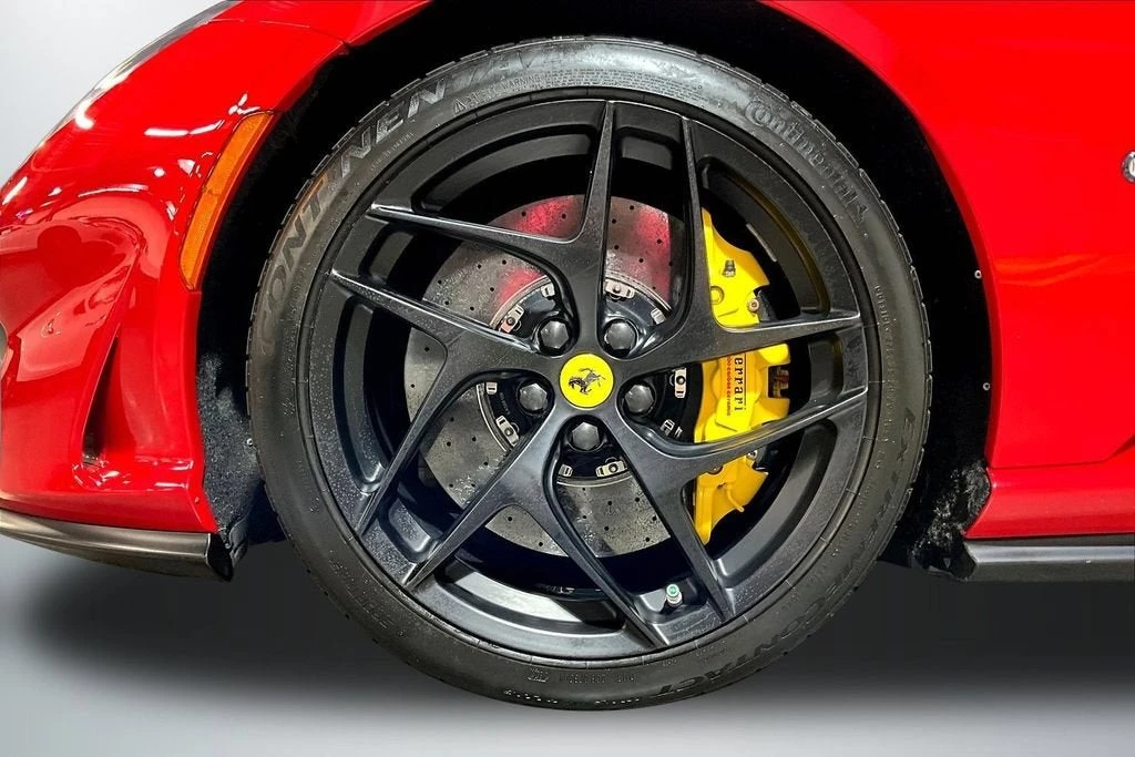 2020 Ferrari 812 Superfast - Image 28 of 30