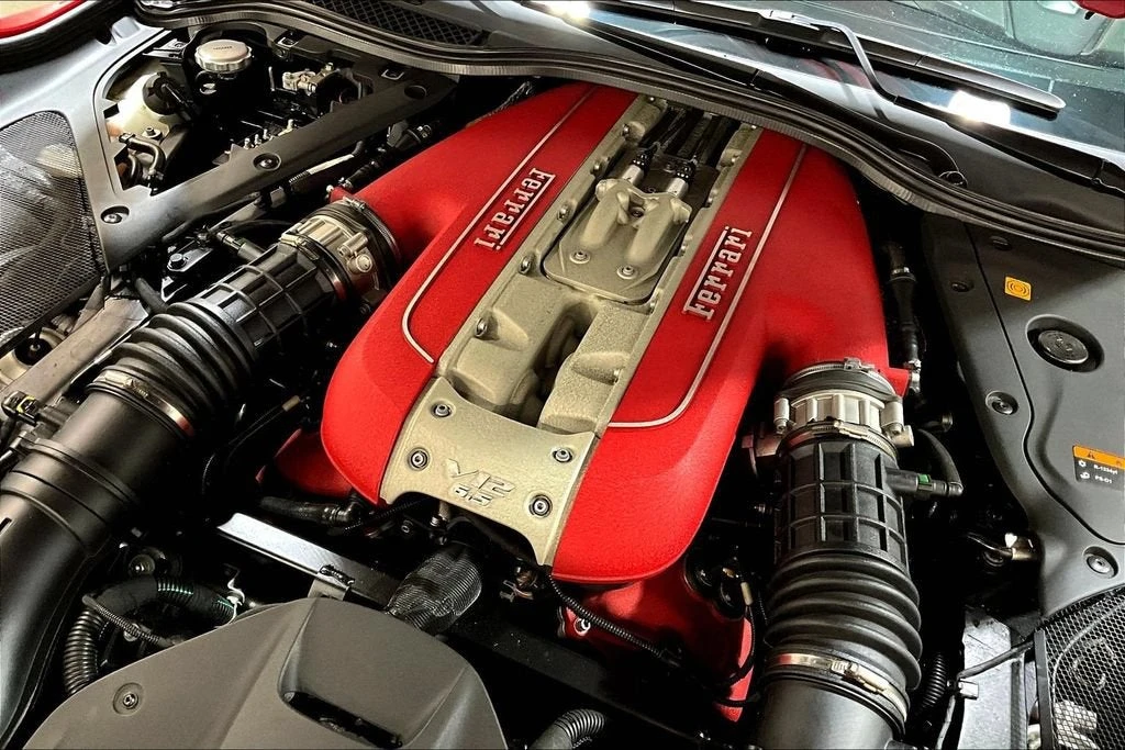 2020 Ferrari 812 Superfast - Image 25 of 30