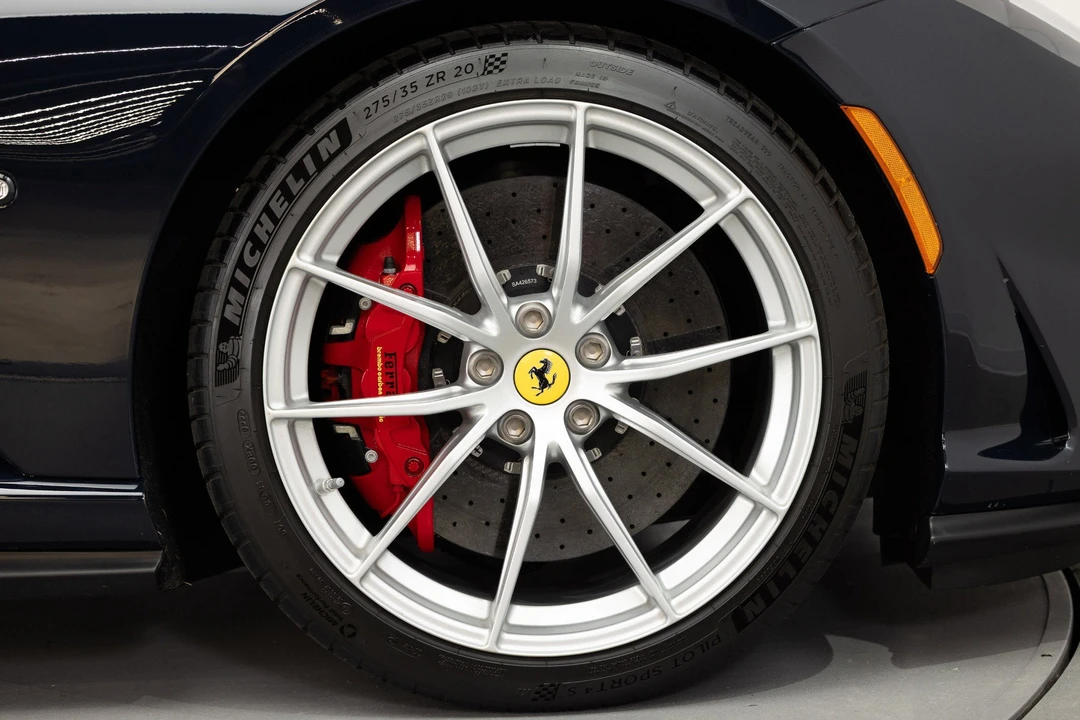 2020 Ferrari 812 Superfast - Image 13 of 31