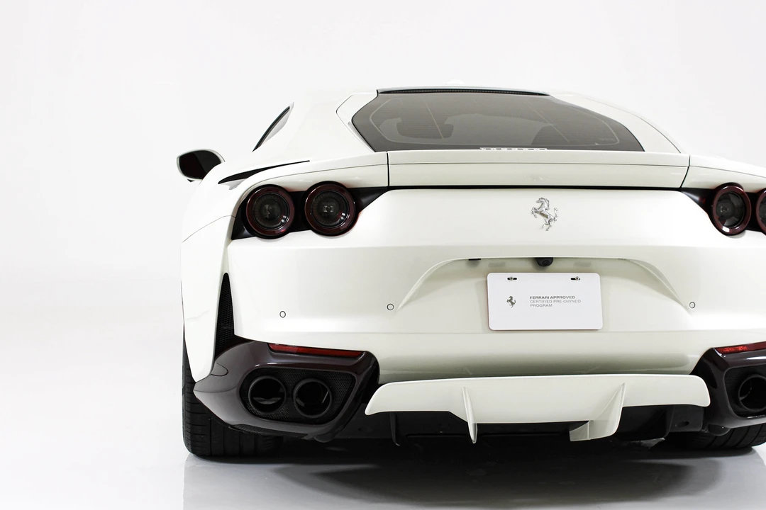 2020 Ferrari 812 Superfast - Image 17 of 31