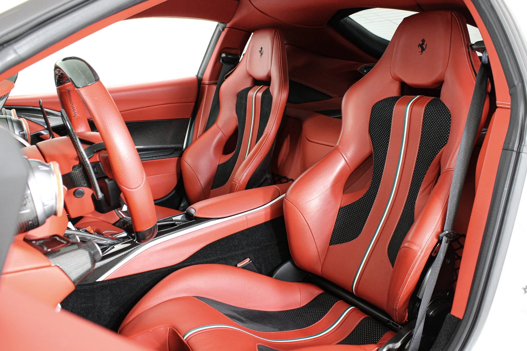 2020 Ferrari 812 Superfast - Image 28 of 31