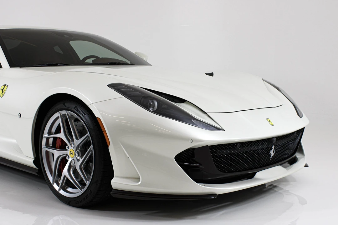 2020 Ferrari 812 Superfast - Image 9 of 31