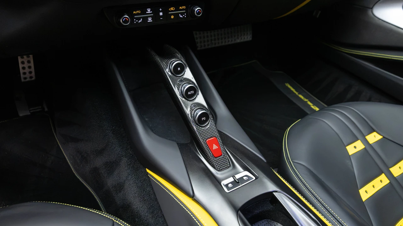 2020 Ferrari 812 Superfast - Image 6 of 31