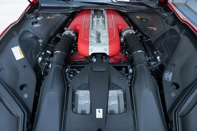 2020 Ferrari 812 Superfast - Image 14 of 21