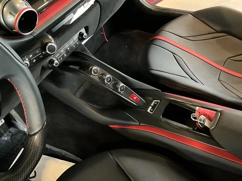 2020 Ferrari 812 Superfast - Image 15 of 25
