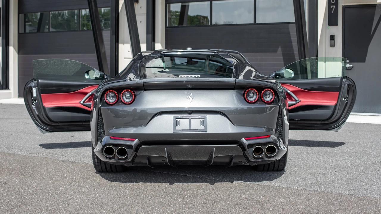 2020 Ferrari 812 Superfast - Image 18 of 31