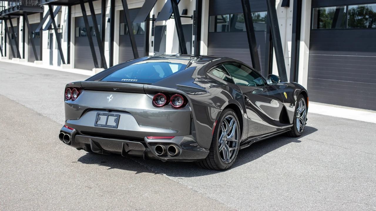 2020 Ferrari 812 Superfast - Image 7 of 31