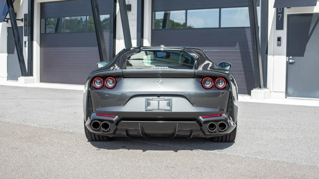 2020 Ferrari 812 Superfast - Image 9 of 31