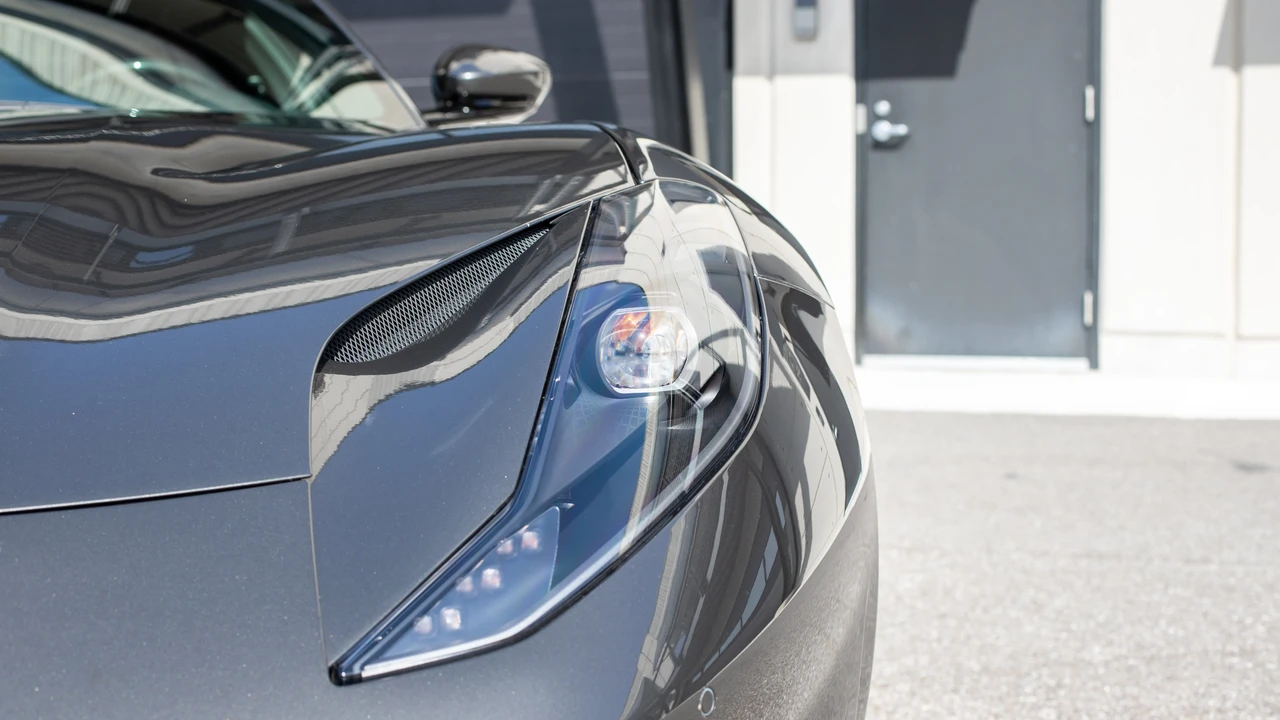 2020 Ferrari 812 Superfast - Image 14 of 31