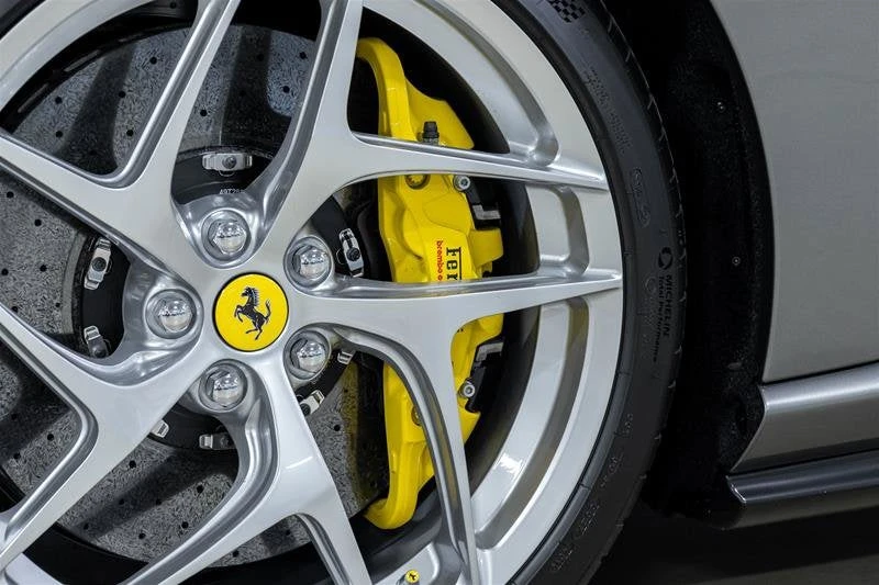 2020 Ferrari 812 Superfast - Image 11 of 31