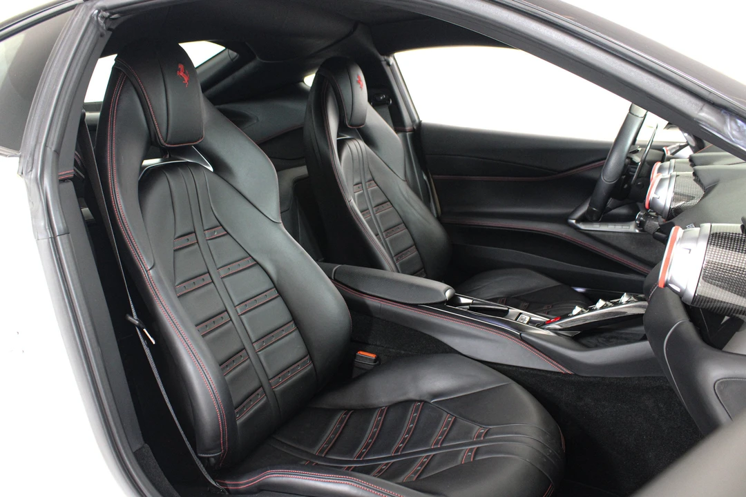2020 Ferrari 812 Superfast - Image 27 of 31