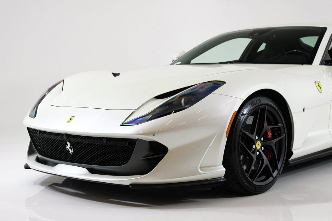 2020 Ferrari 812 Superfast - Image 17 of 31
