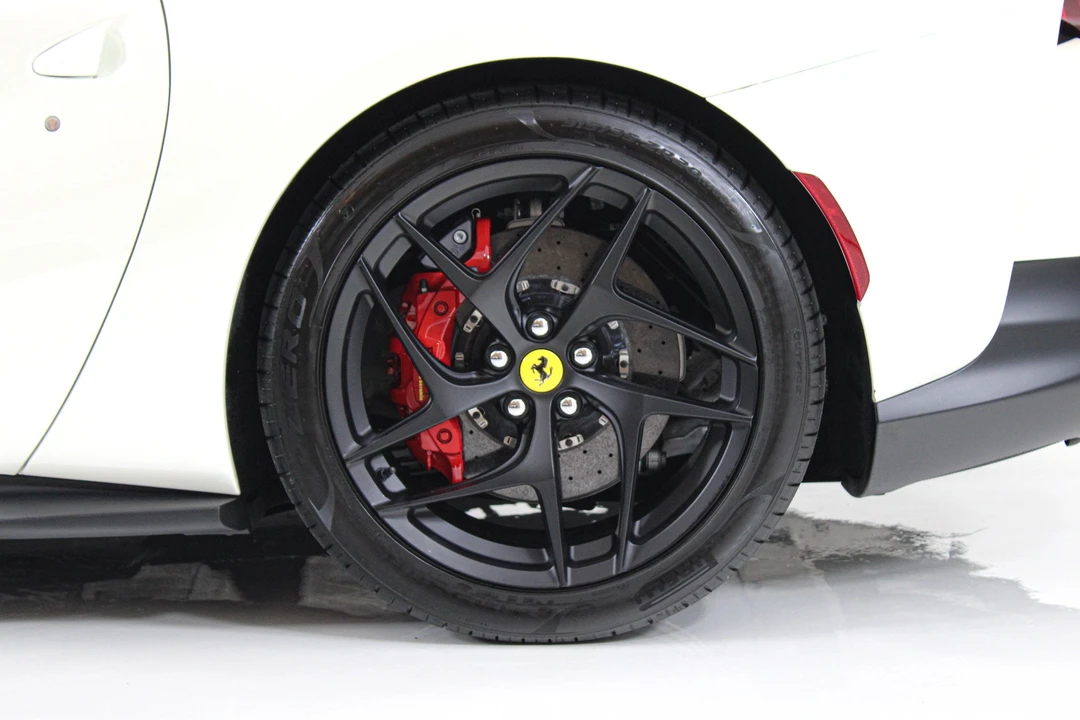 2020 Ferrari 812 Superfast - Image 20 of 31