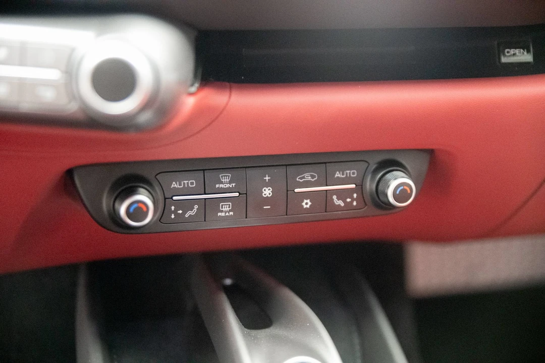 2020 Ferrari 812 Superfast - Image 14 of 28