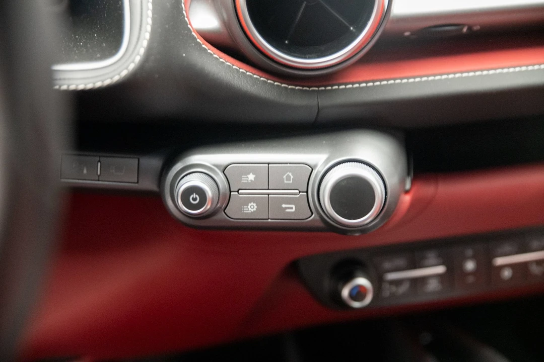 2020 Ferrari 812 Superfast - Image 15 of 28