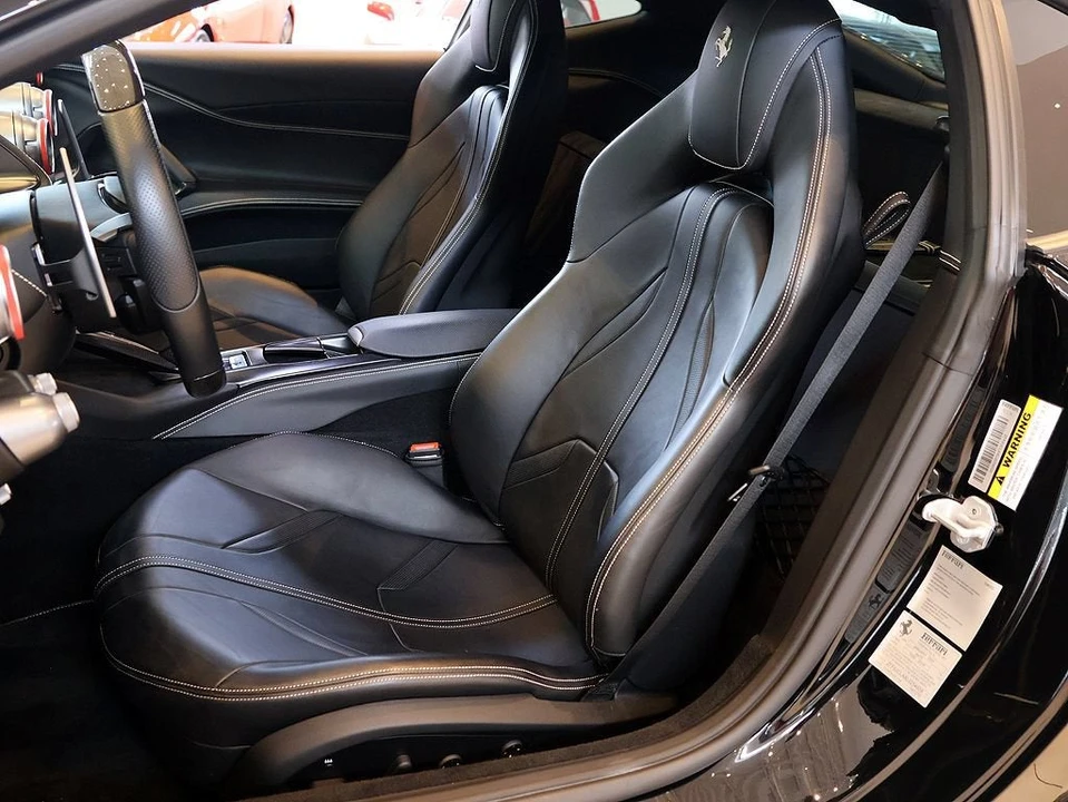 2020 Ferrari 812 Superfast - Image 5 of 31